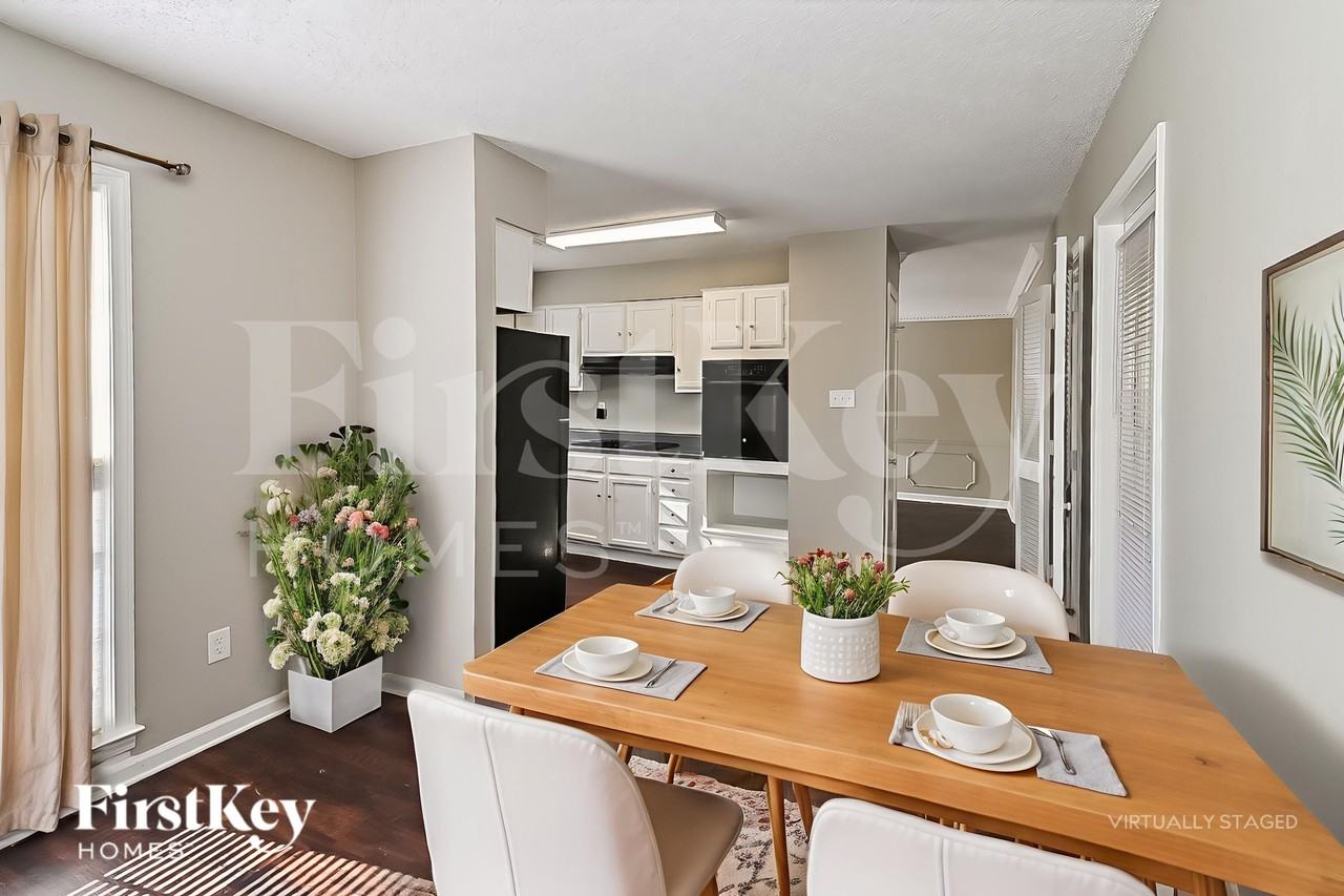 6290 Ridge Manor Dr - Photo 6 of 18