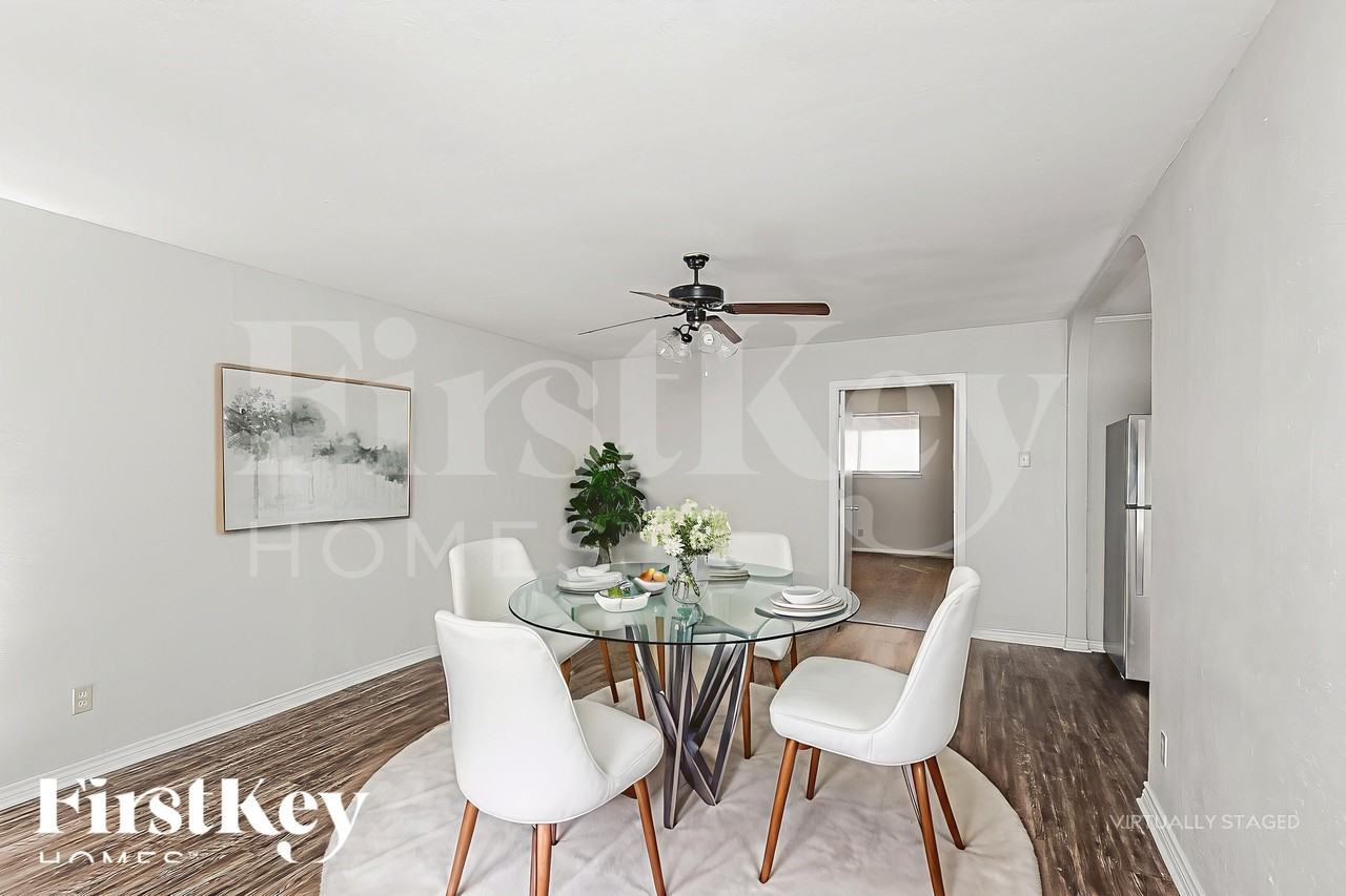 2202 Lockwood Dr - Photo 7 of 18