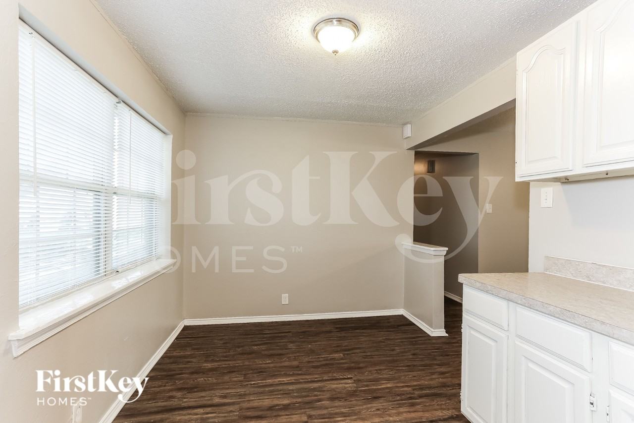 1839 Wynn Ter - Photo 4 of 15