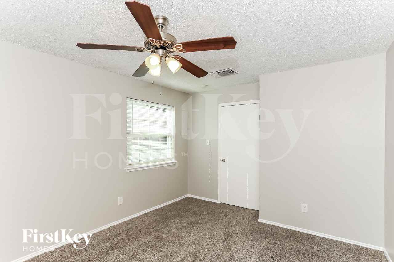 1839 Wynn Ter - Photo 7 of 15