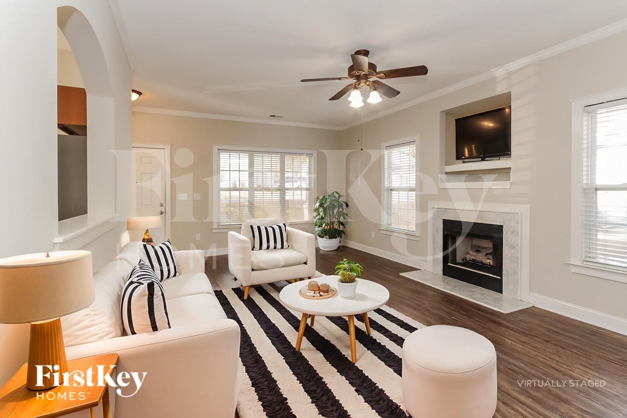 13432 Glencreek Ln - Photo 4 of 18