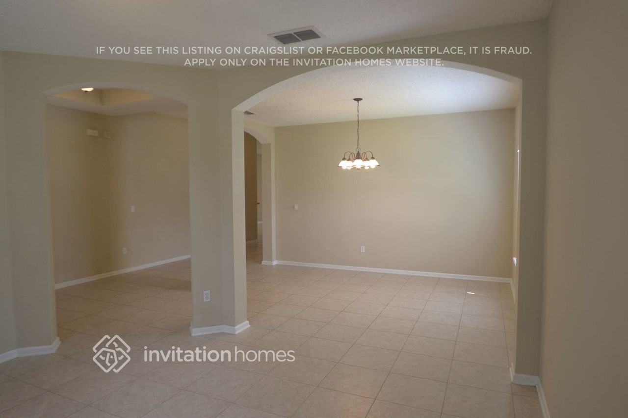 3209 Wandering Oaks Dr - Photo 2 of 6