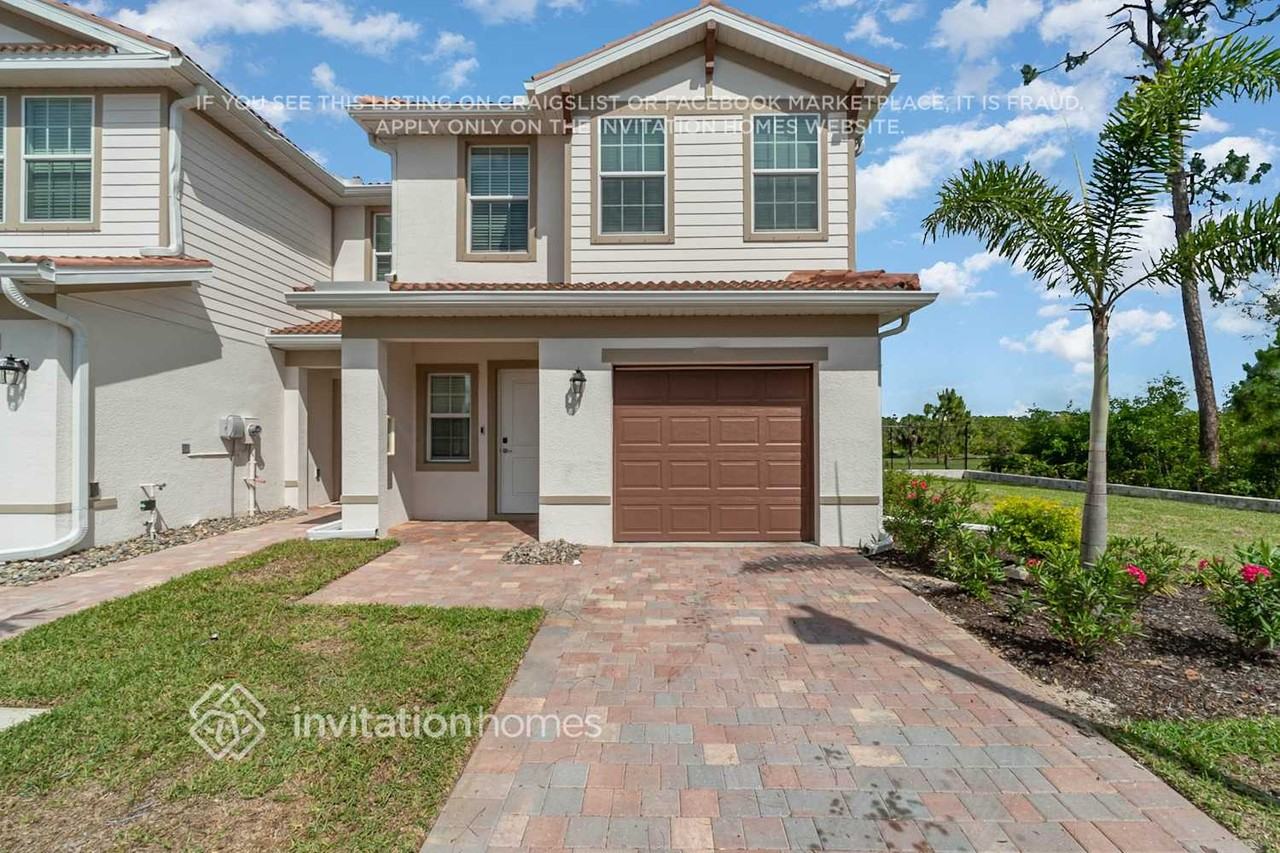 7147 Greenwood Park Cir #18 - Photo 2 of 21