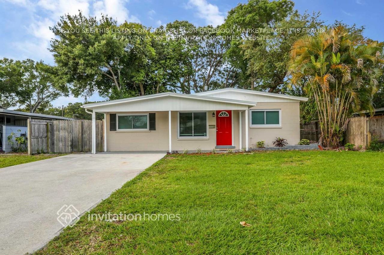 1320 54th Ave N - Photo 2 of 26