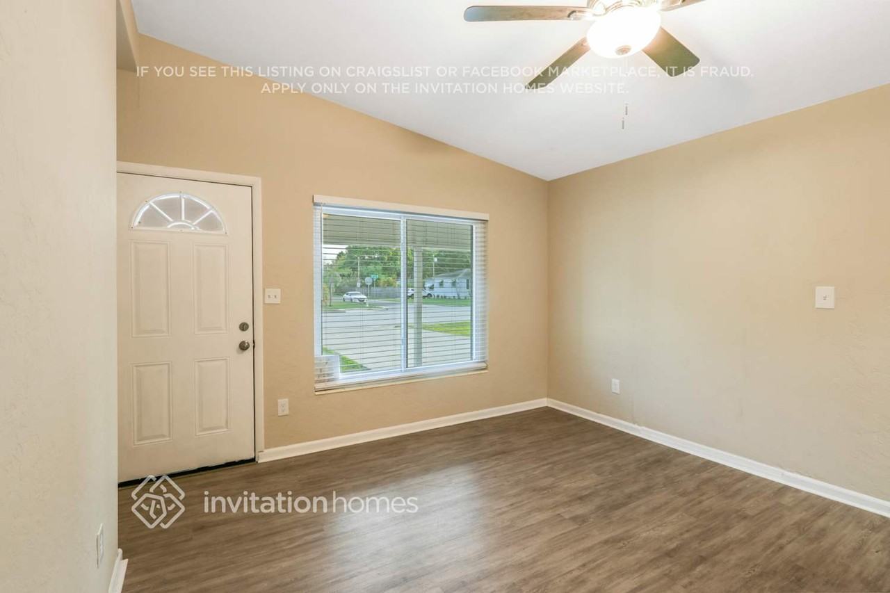 1320 54th Ave N - Photo 5 of 26