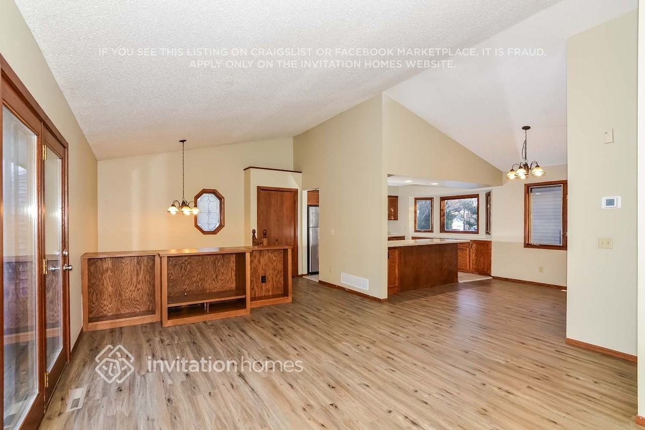 8641 Girard Ave N - Photo 7 of 19