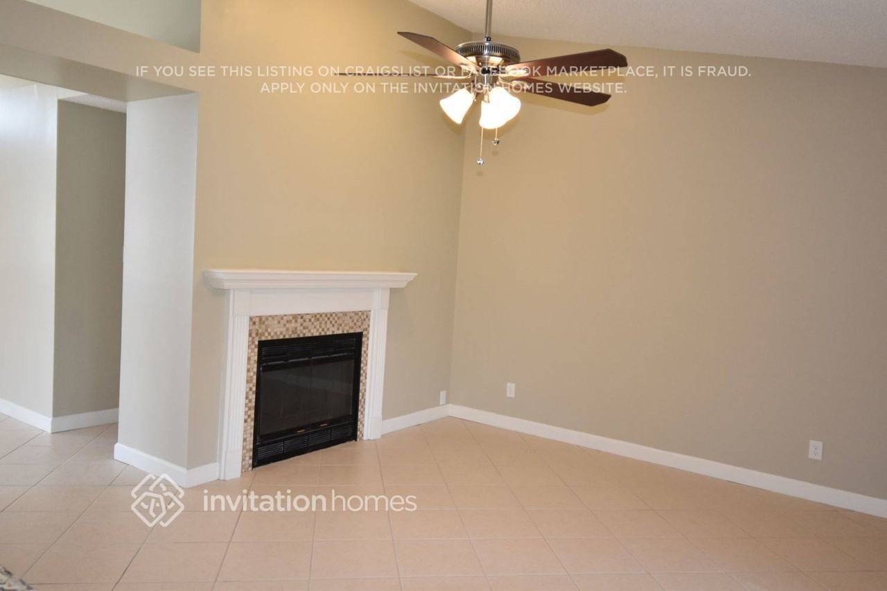 1503 Attleboro Ln - Photo 3 of 19