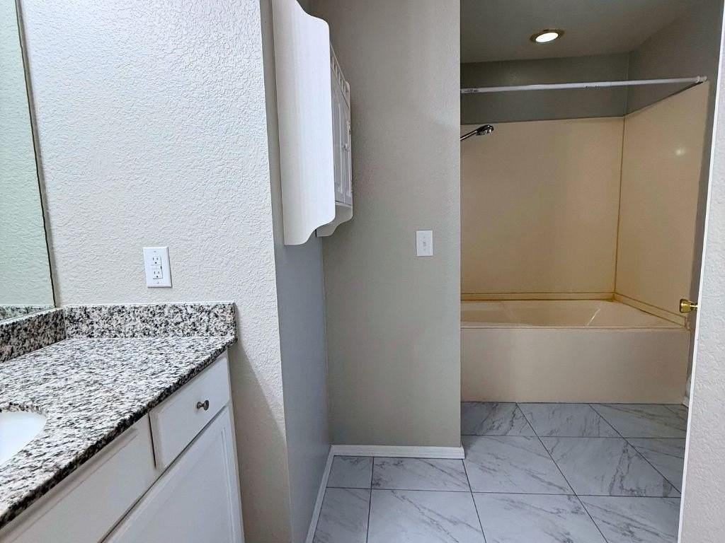 603 Ane Ave - Photo 6 of 11