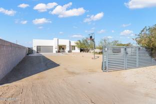 2252 E South Mountain Ave - Photo 1 of 1