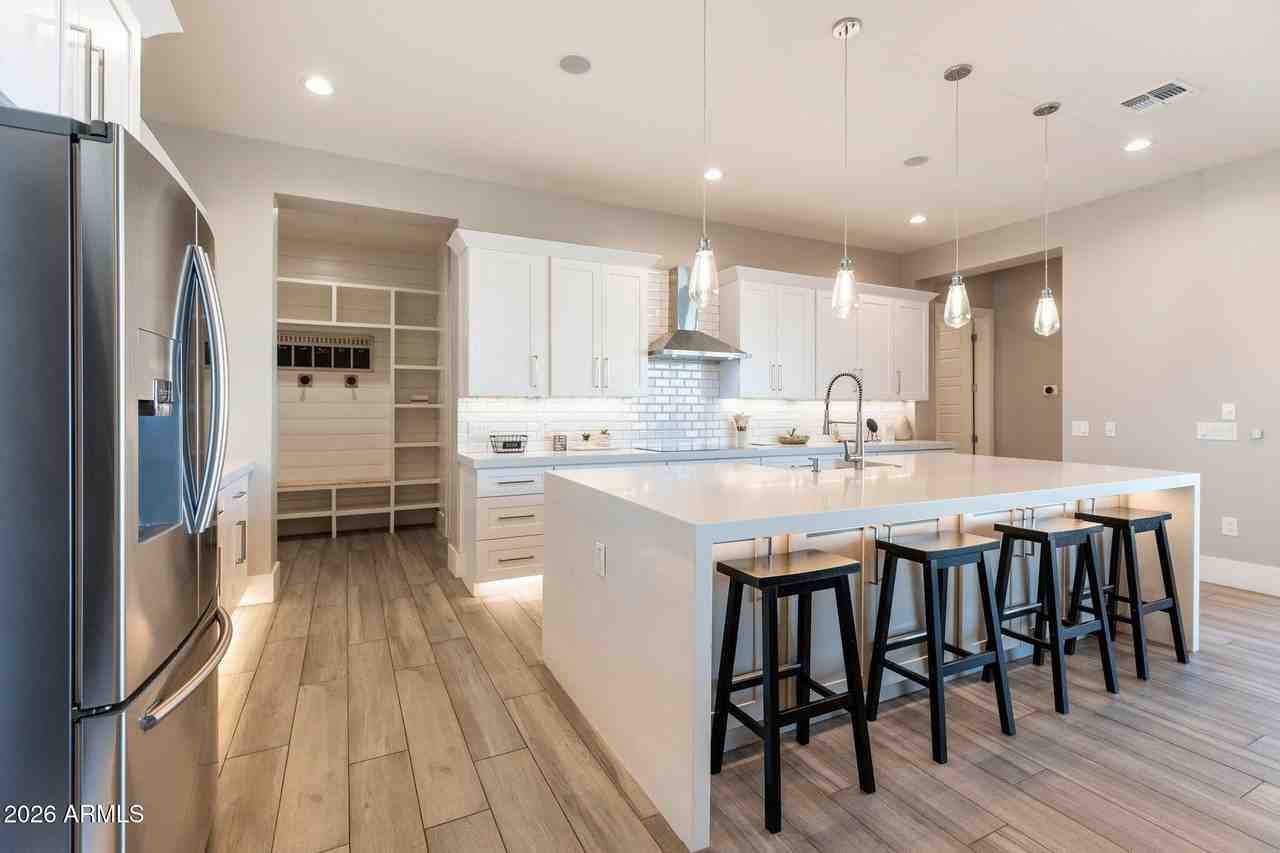 2252 E South Mountain Ave - Photo 7 of 50