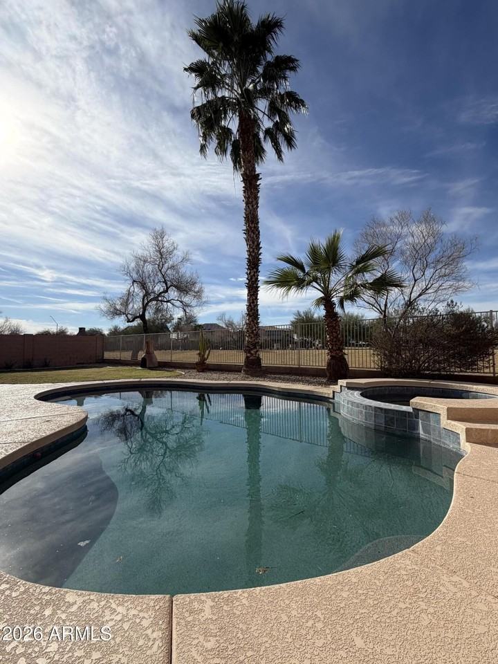 216 S 166th Dr - Photo 2 of 3