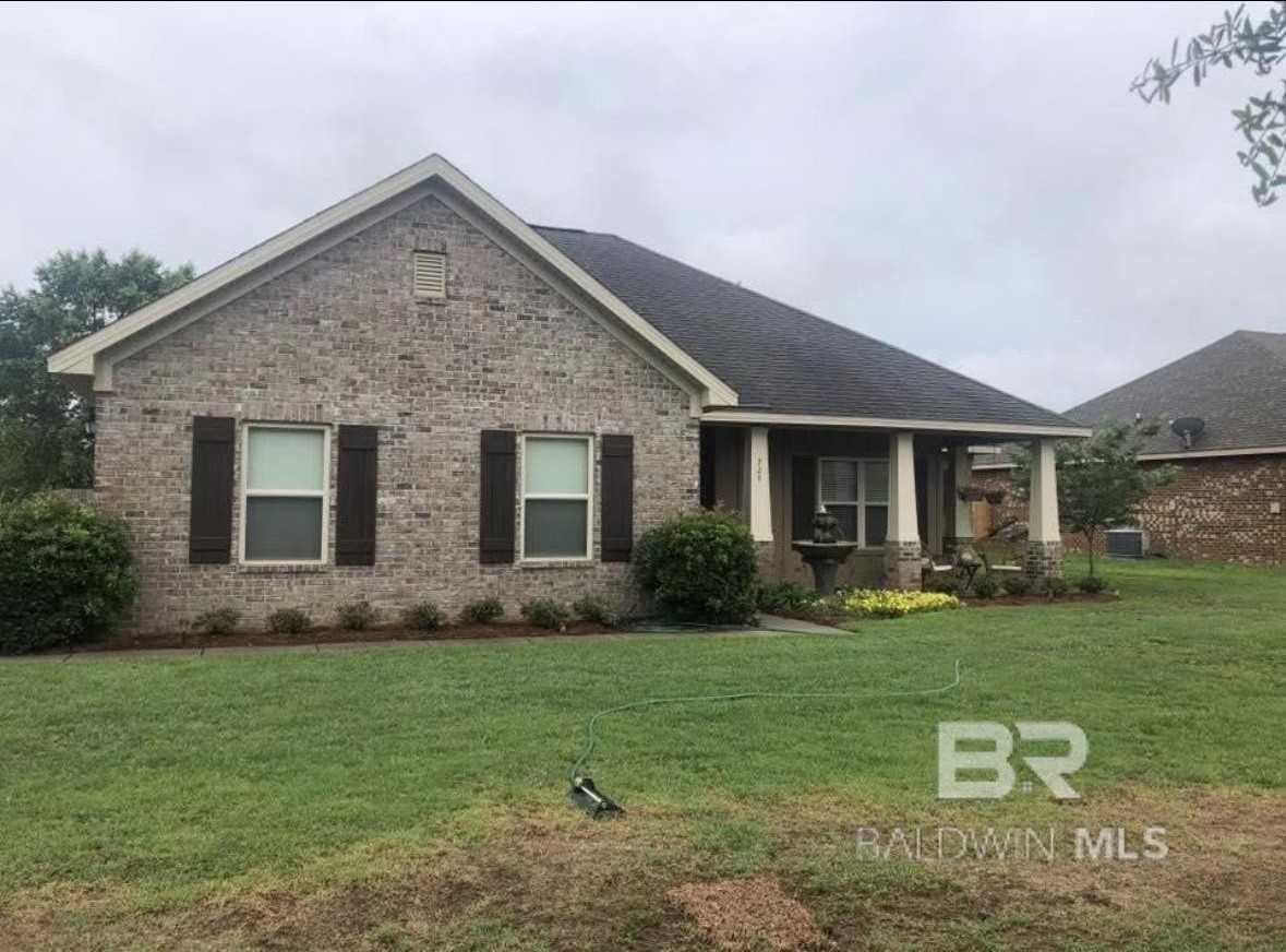 728 Amador Ave - Photo 3 of 10