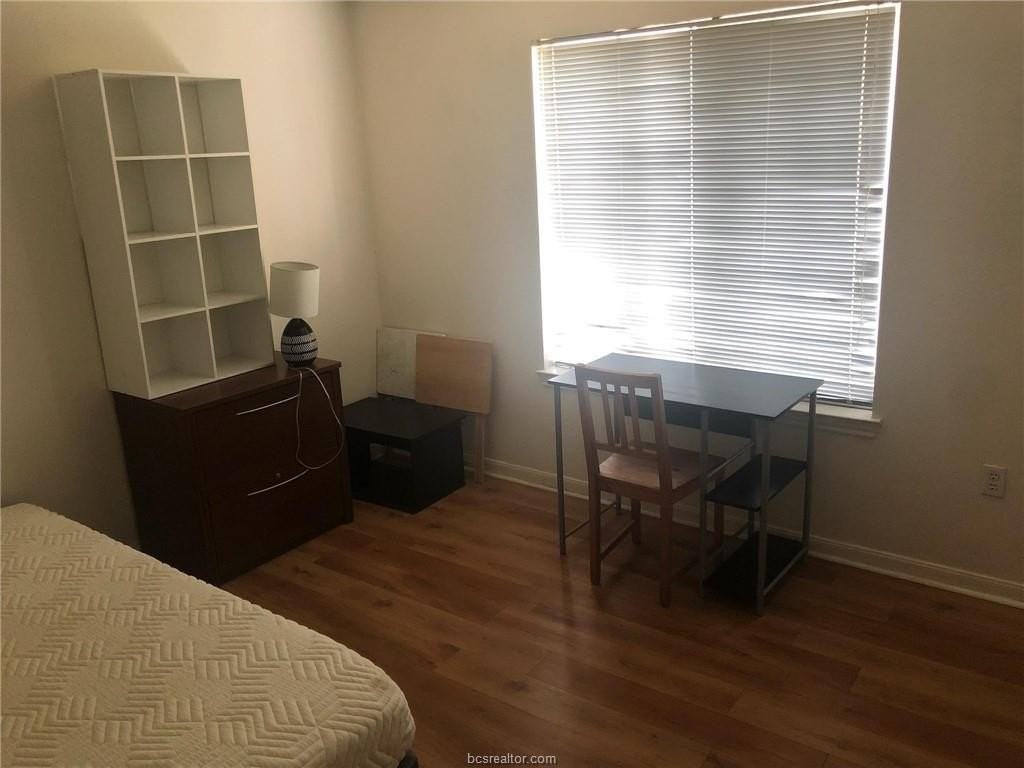 519 Southwest Pkwy #301 - Photo 7 of 16