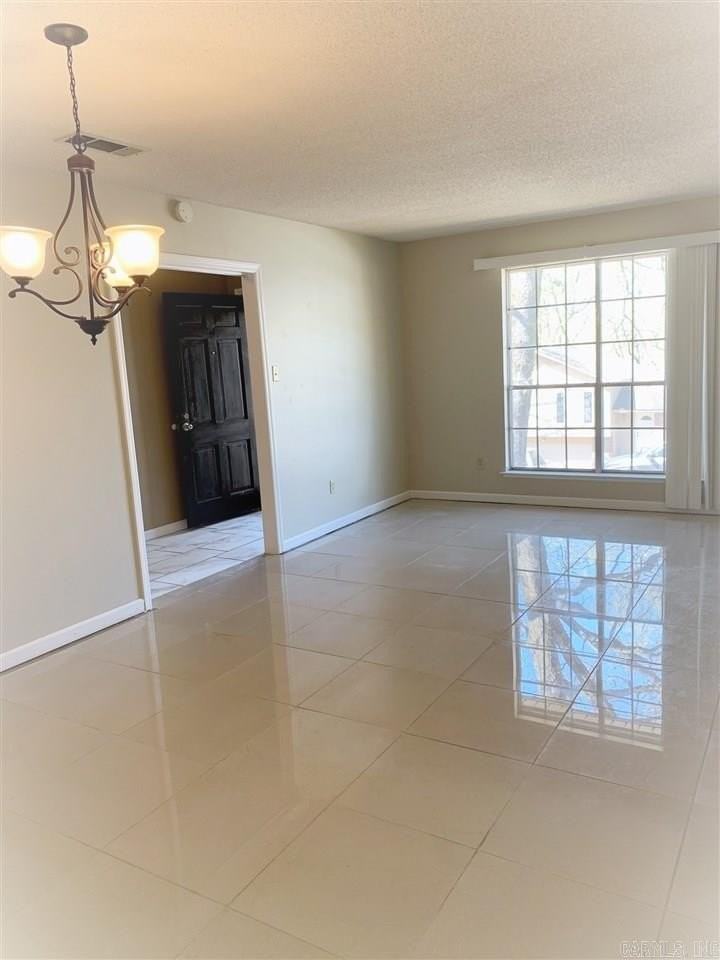 12415 Pleasant View Dr - Photo 3 of 9