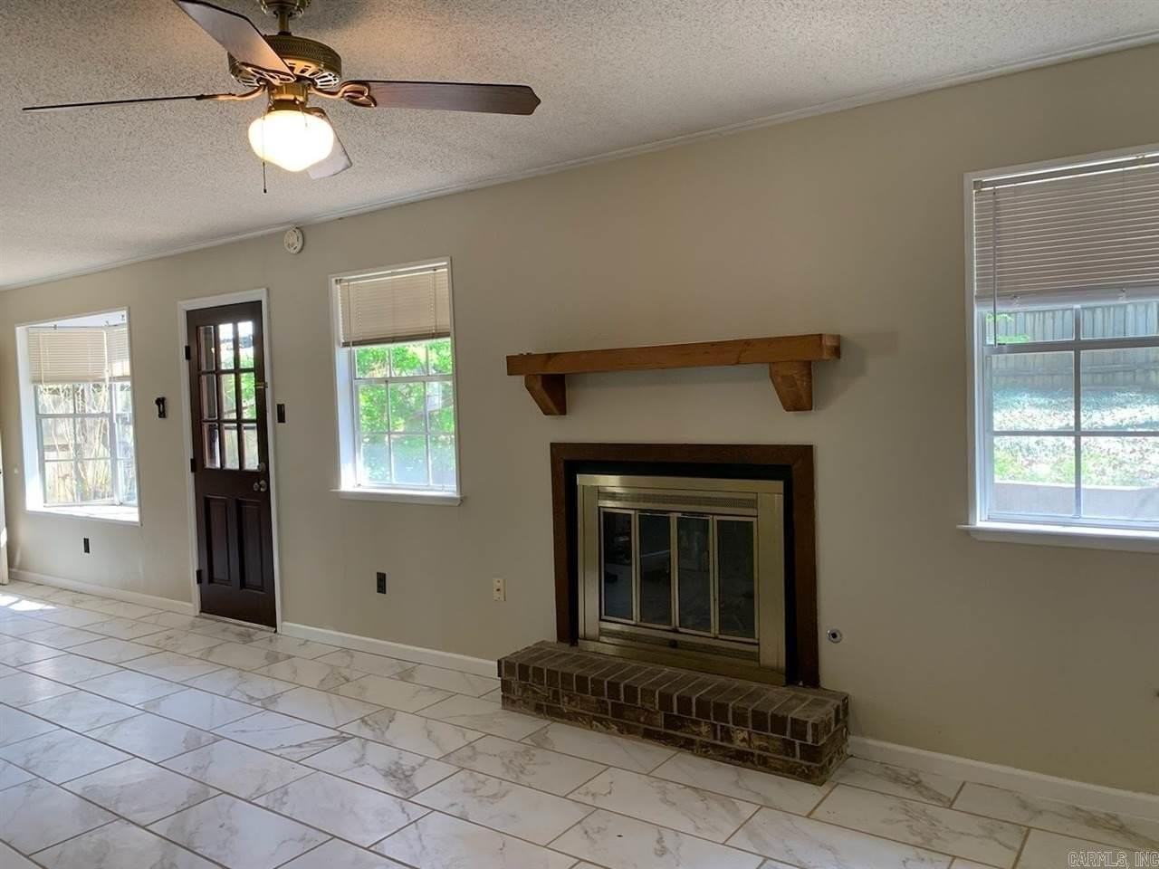 12415 Pleasant View Dr - Photo 5 of 9