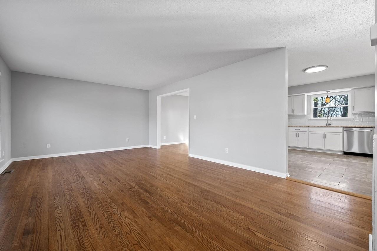 4508 Cloverdale Loop - Photo 2 of 38