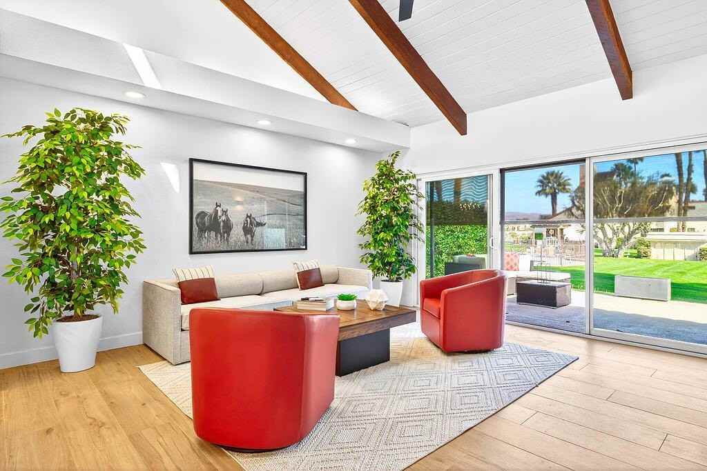 352 Forest Hills Dr - Photo 2 of 25