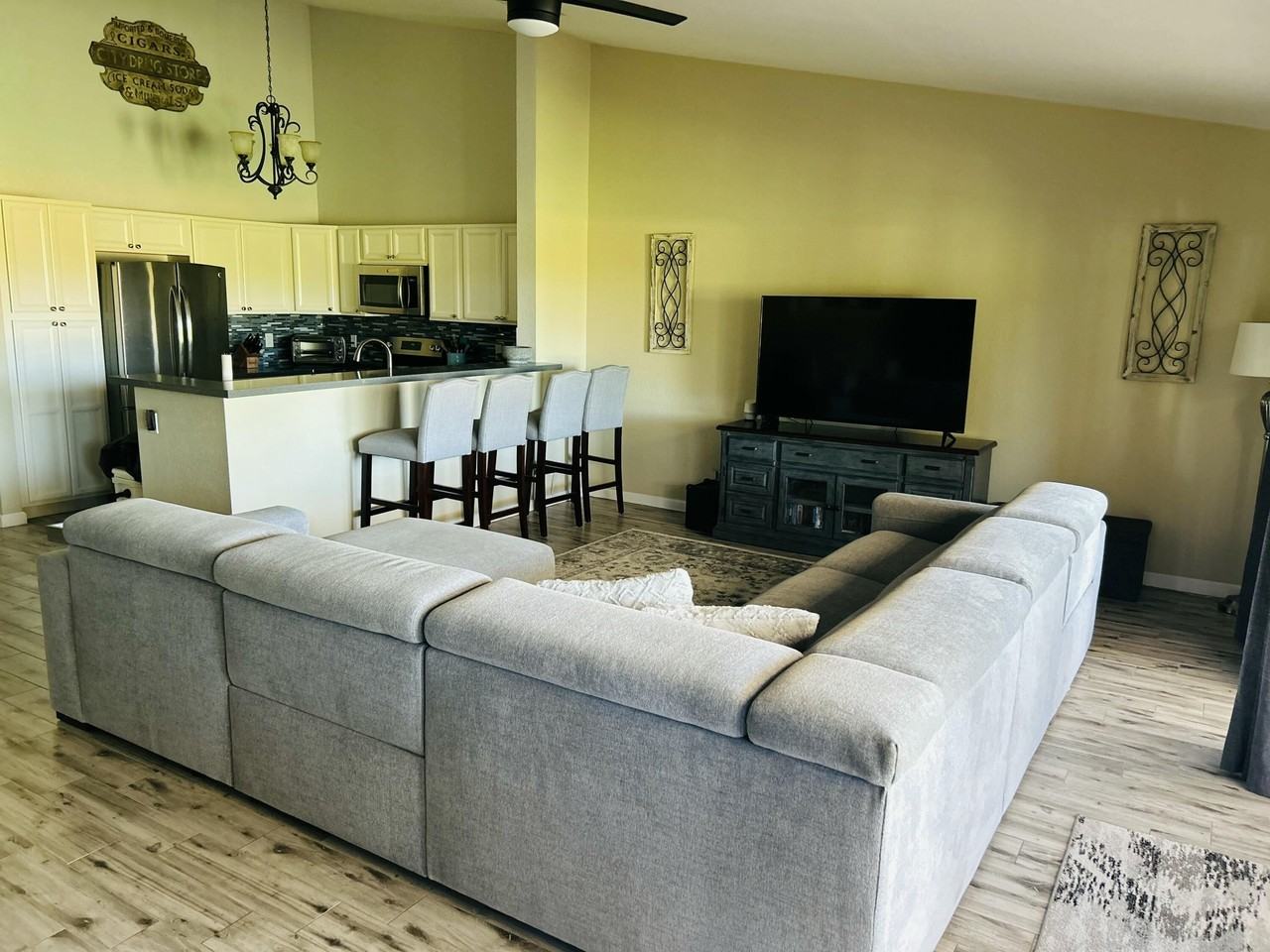 41120 Woodhaven Dr E - Photo 2 of 11