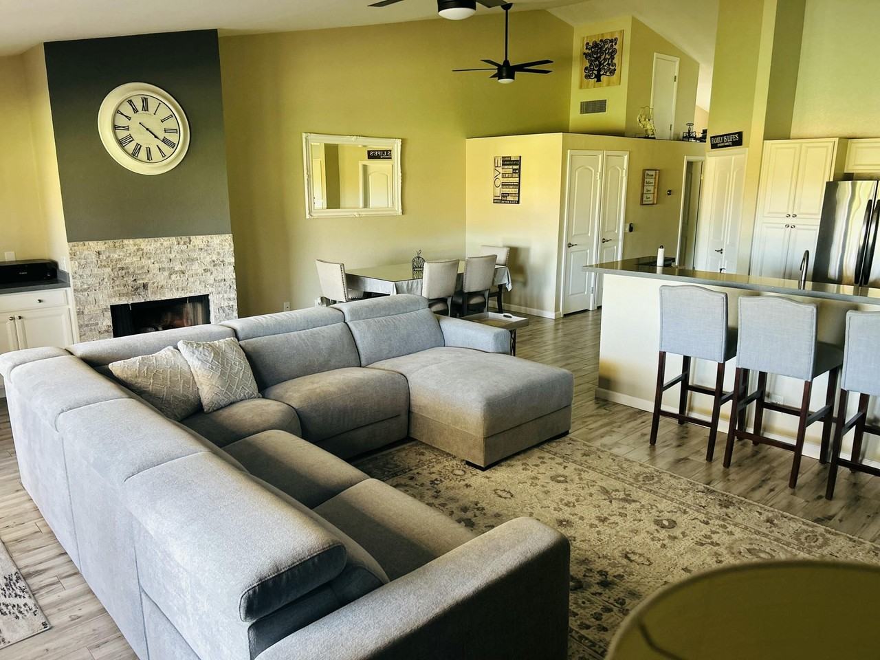 41120 Woodhaven Dr E - Photo 3 of 11