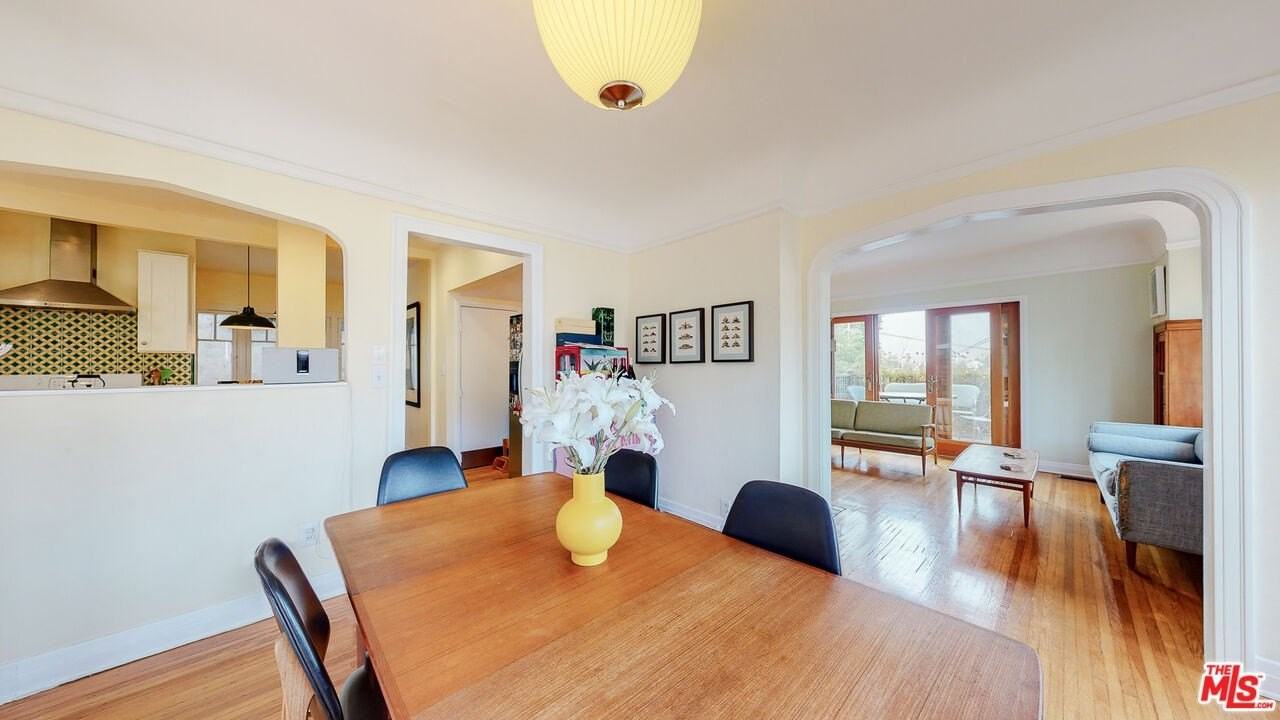 3627 Crestmont Ave - Photo 7 of 47