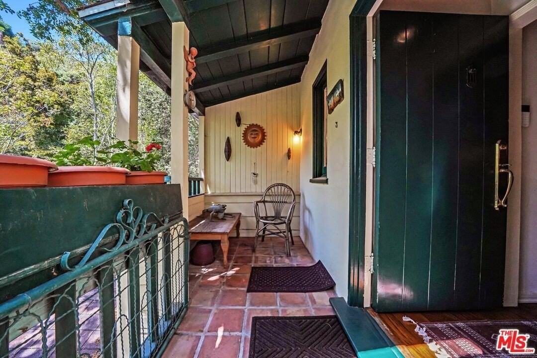 7503 Willow Glen Rd - Photo 4 of 43