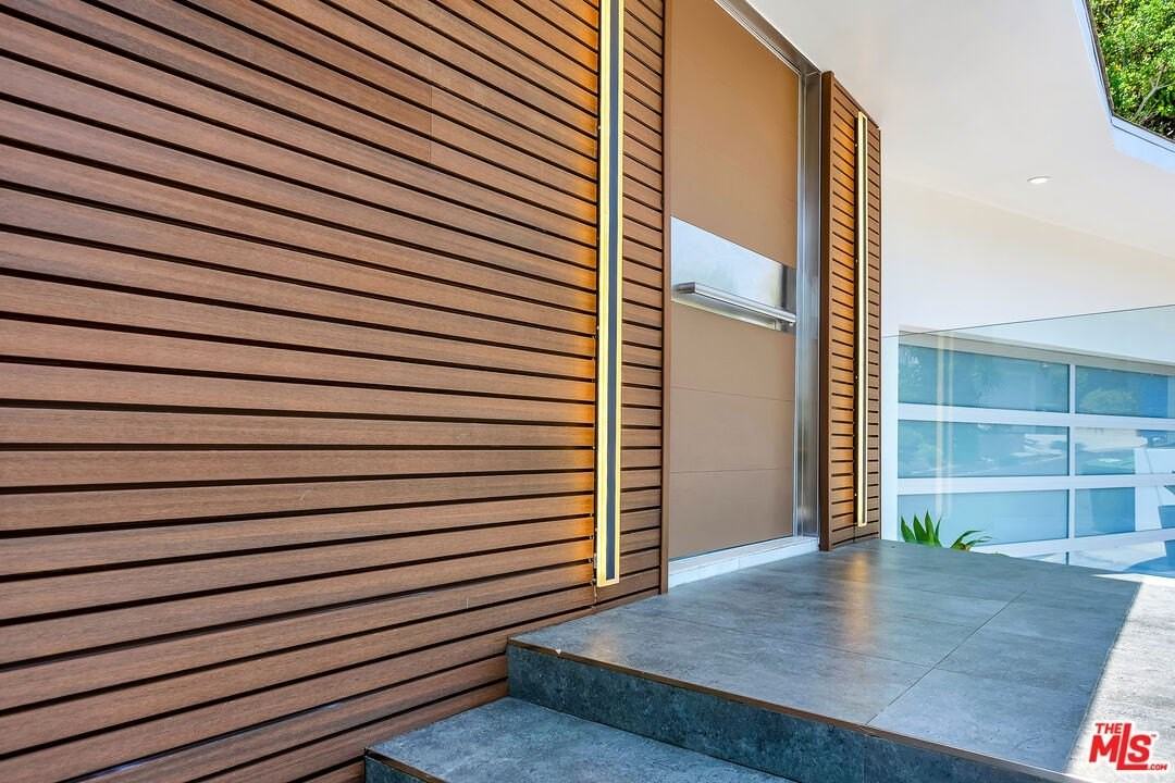 849 Glenmere Way - Photo 3 of 40