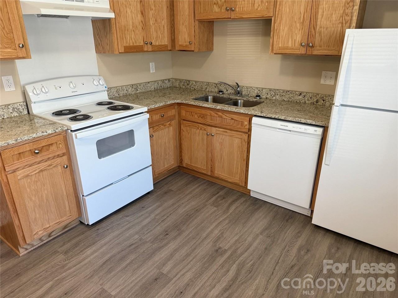 799 Cherry St Unit 2 #2 - Photo 4 of 12