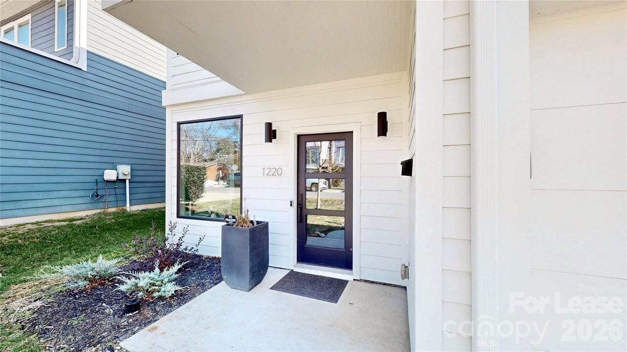 1220 Lomax Ave - Photo 2 of 47