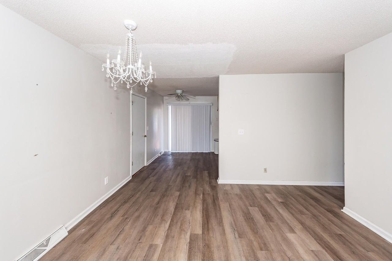 444 Academy Rd - Photo 4 of 21