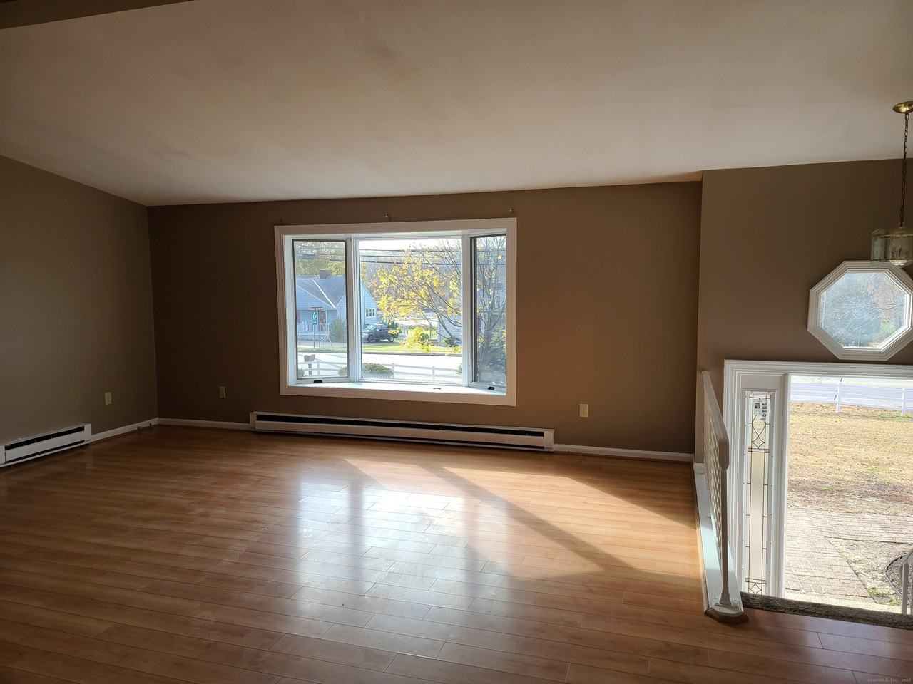 155 Flanders Rd - Photo 7 of 10