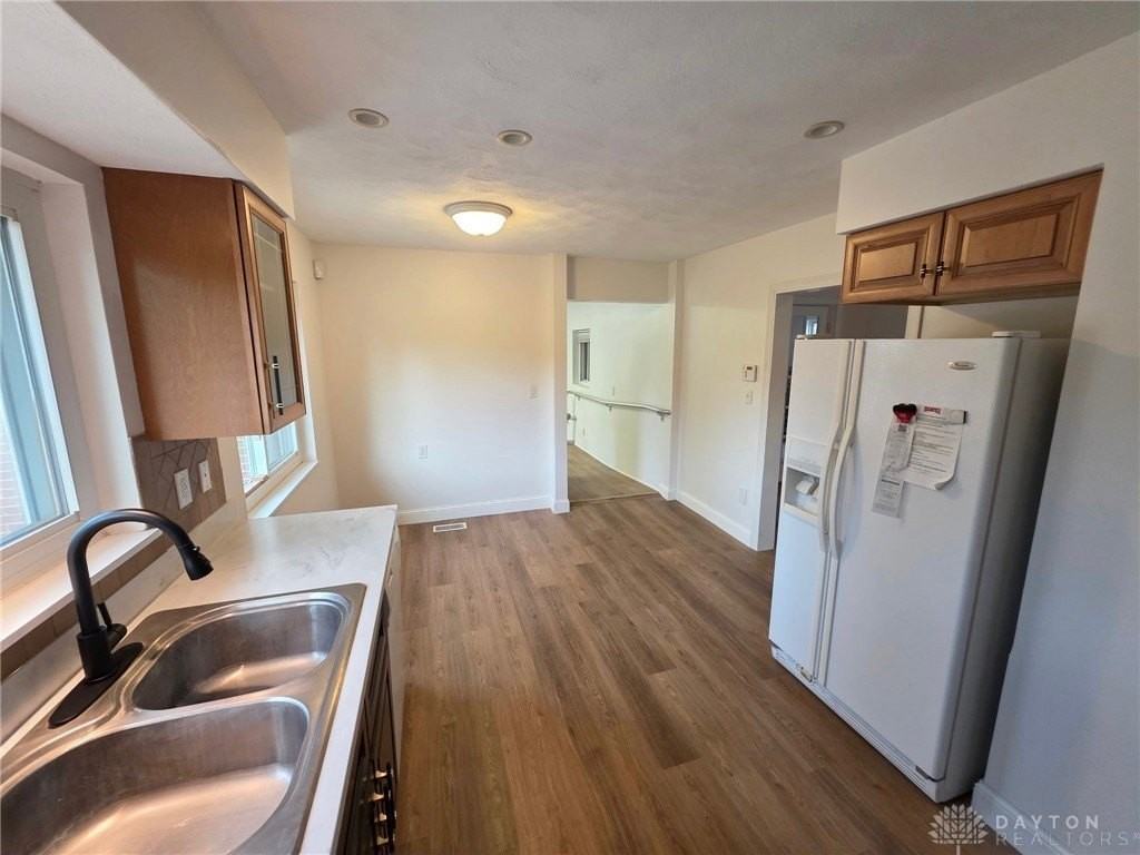 3044 Dayton Xenia Rd - Photo 4 of 9