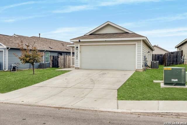 7207 Lavaca Blf - Photo 3 of 36