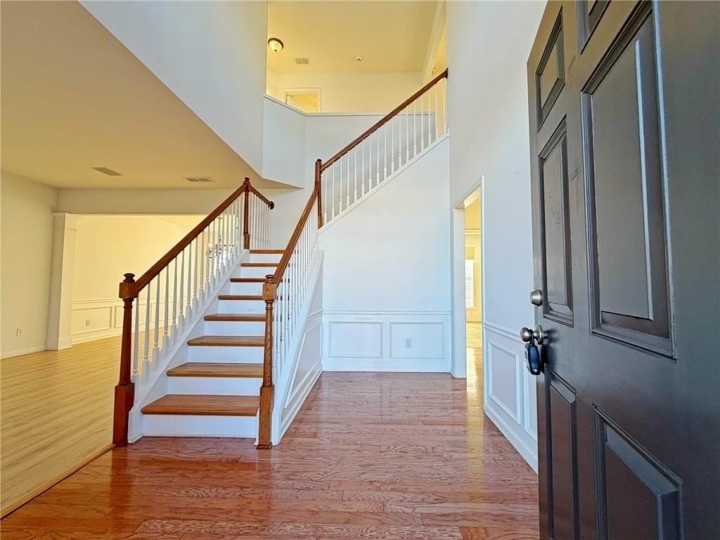 8205 Norwich Pl - Photo 3 of 50