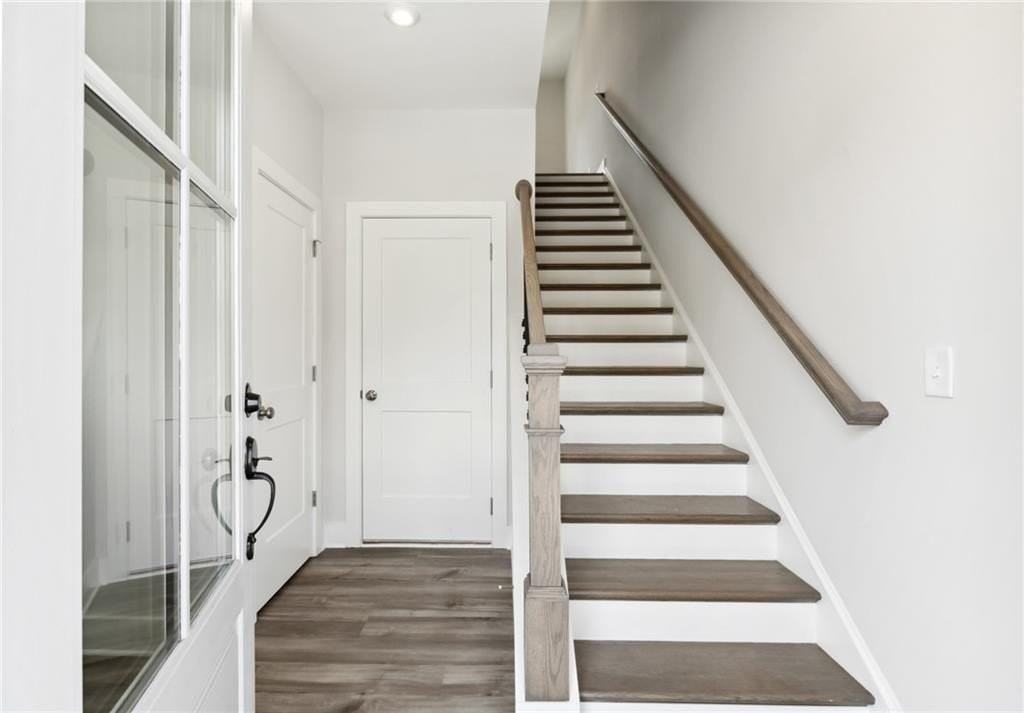 138 Chestnut Cir Unit 6 #6 - Photo 2 of 25