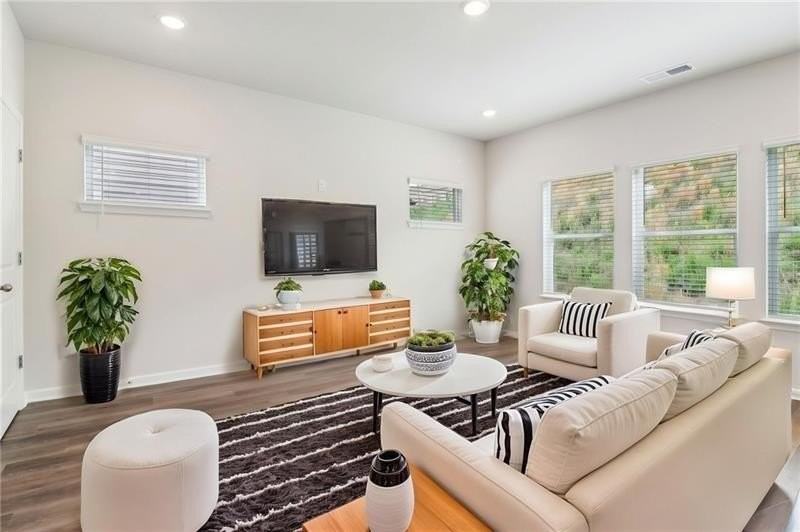 2759 Aralynn Way - Photo 4 of 40