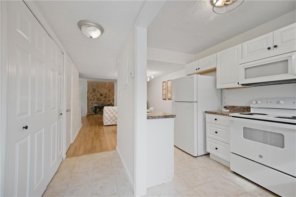 1677 Wynndowne Trl Se - Photo 2 of 22