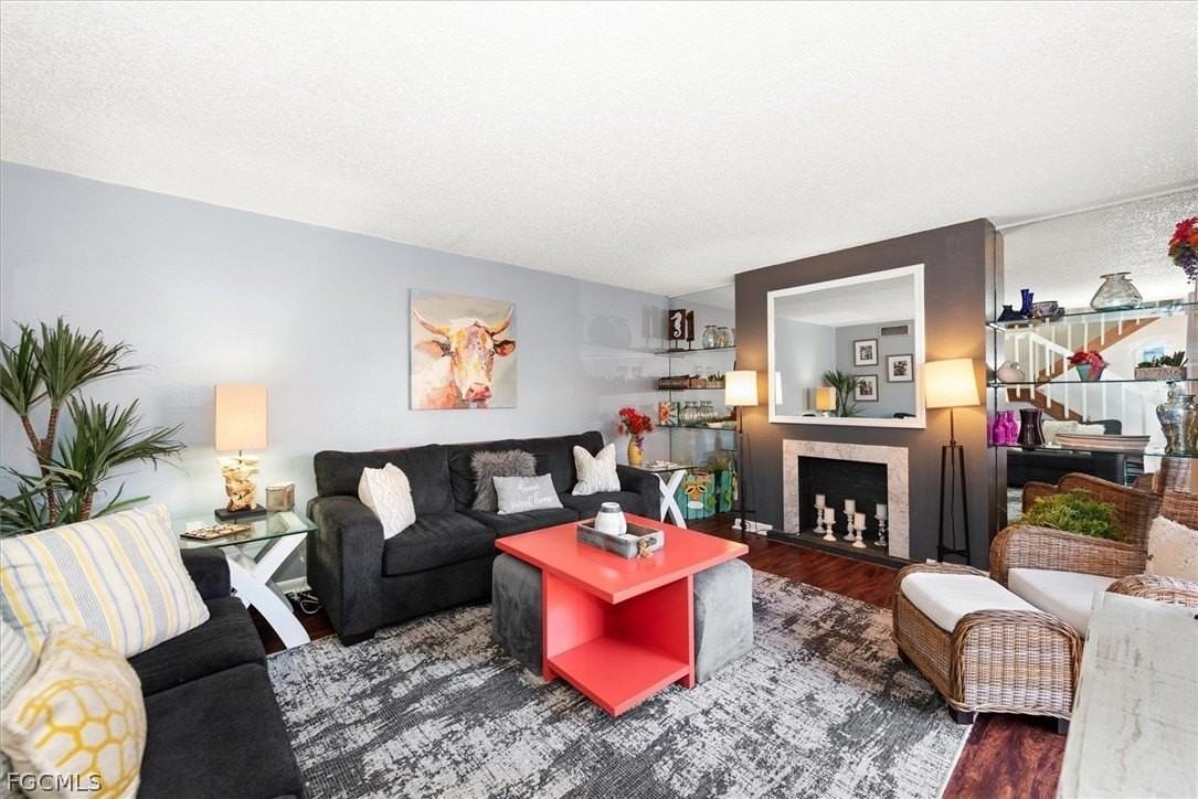 4029 Sandlewood Ln Apt 3 #3 - Photo 4 of 30