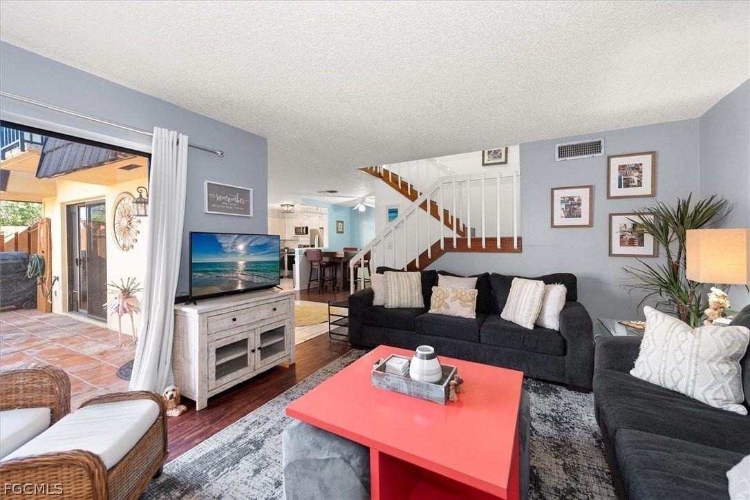 4029 Sandlewood Ln Apt 3 #3 - Photo 5 of 30