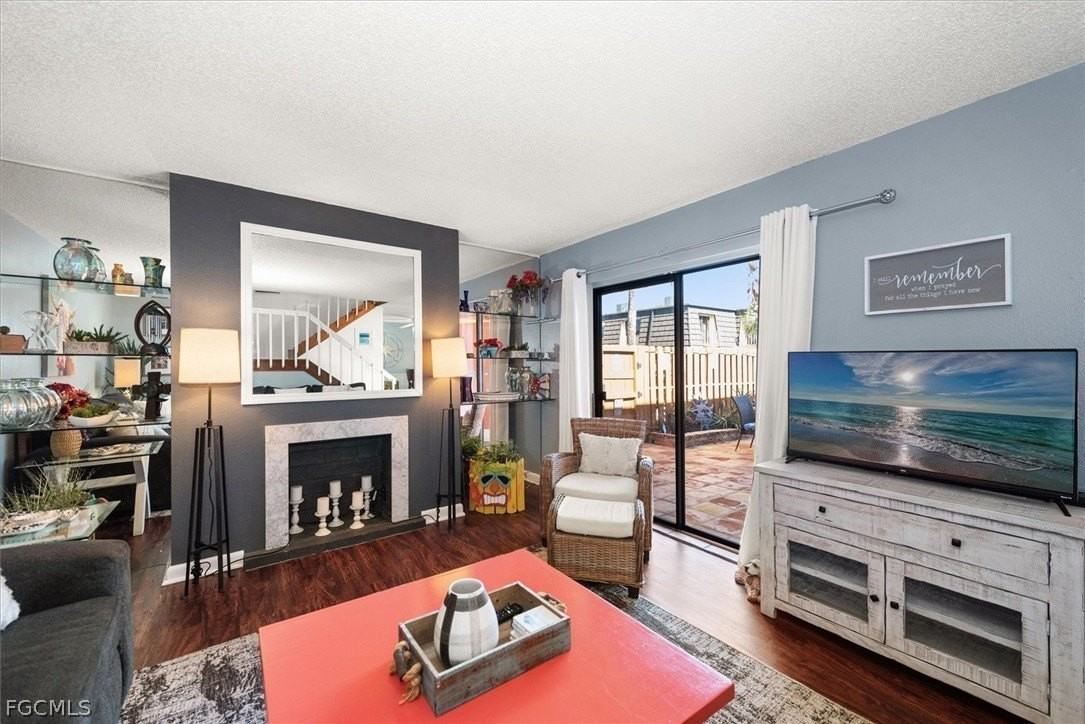 4029 Sandlewood Ln Apt 3 #3 - Photo 6 of 30