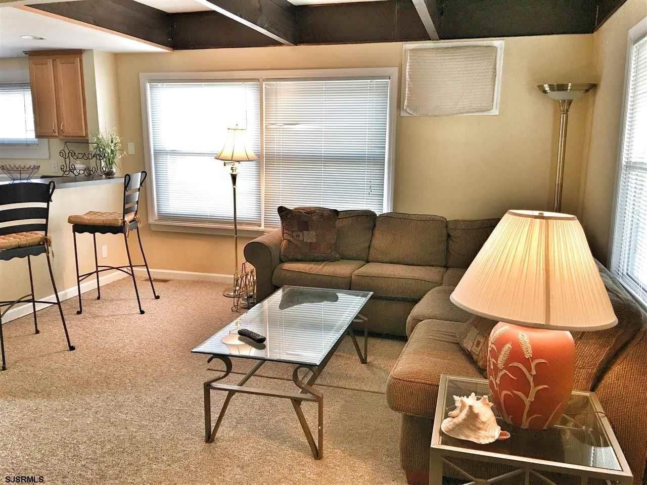 316 N Vendome Ave - Photo 7 of 19