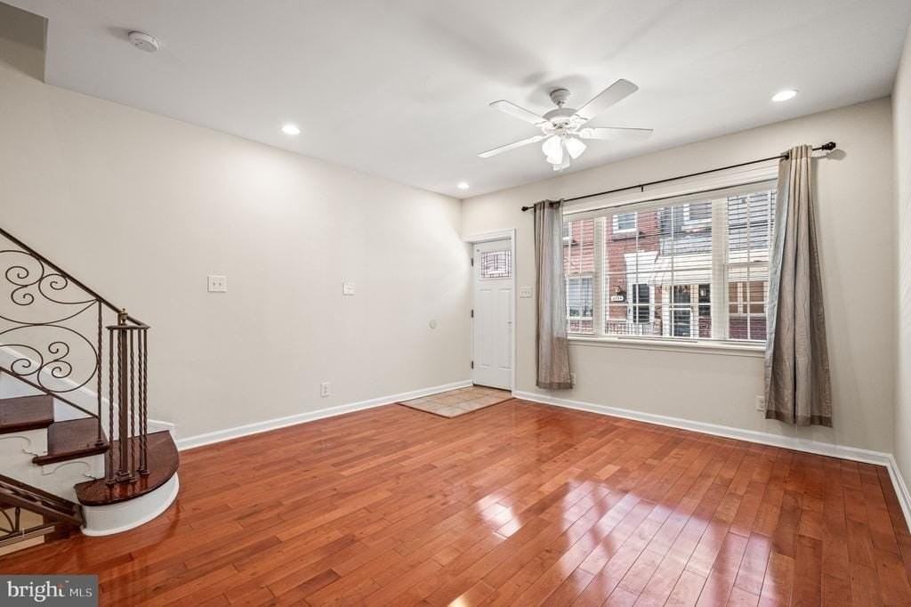 2533 S Rosewood St - Photo 4 of 26