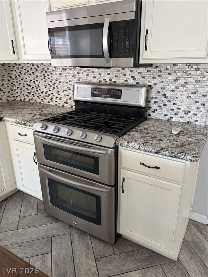 7849 March Brown Ave - Photo 4 of 14