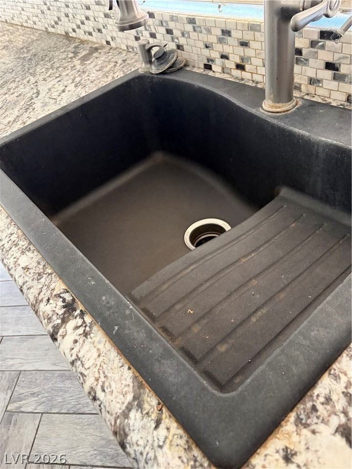 7849 March Brown Ave - Photo 5 of 14