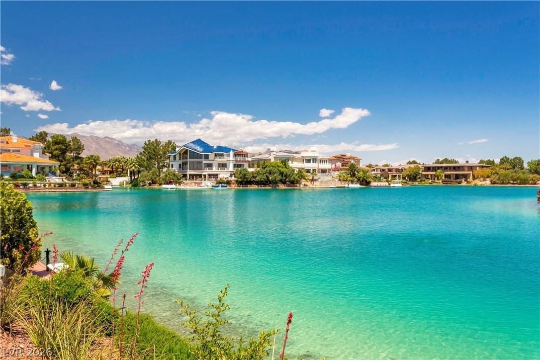 3105 Port Side Dr - Photo 3 of 48