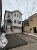 featured image of 1031 E Grand St #2