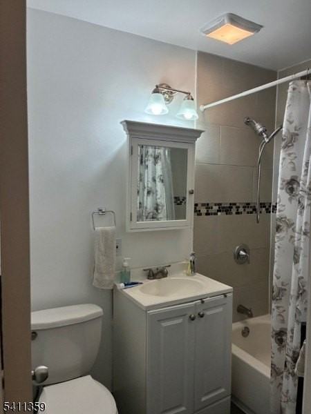 826 W Grand St #1E - Photo 4 of 10