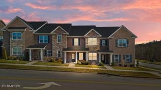 240 Broadberry Ave - Photo 1 of 1