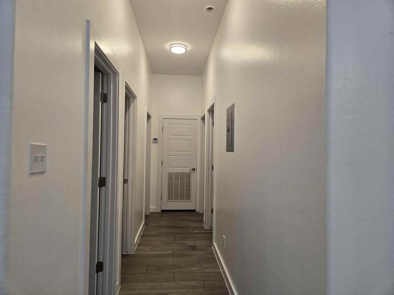 1614 Tulum Dr - Photo 3 of 10