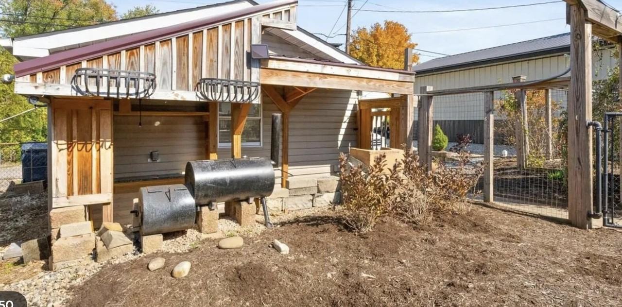 2929 Newman St - Photo 5 of 21