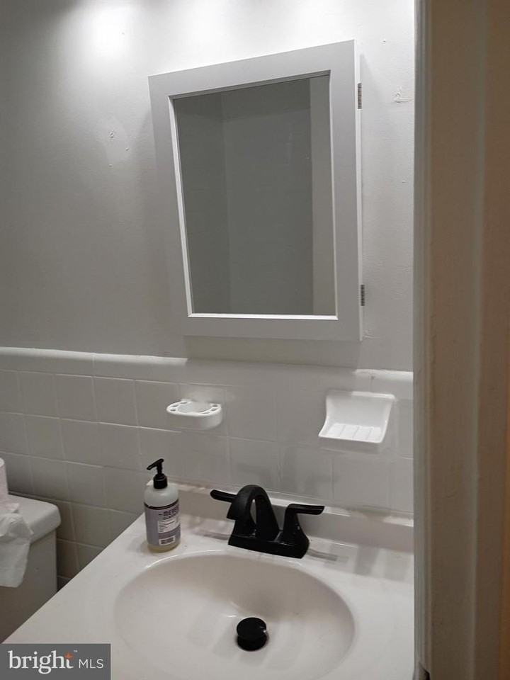 5220 4th St Nw - Photo 7 of 9